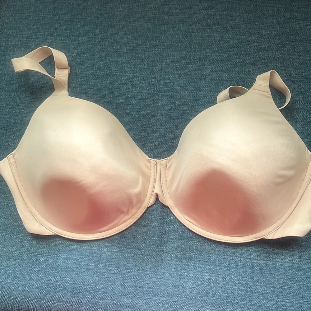 NWOT SKIMS T-shirt Bra 40DDD